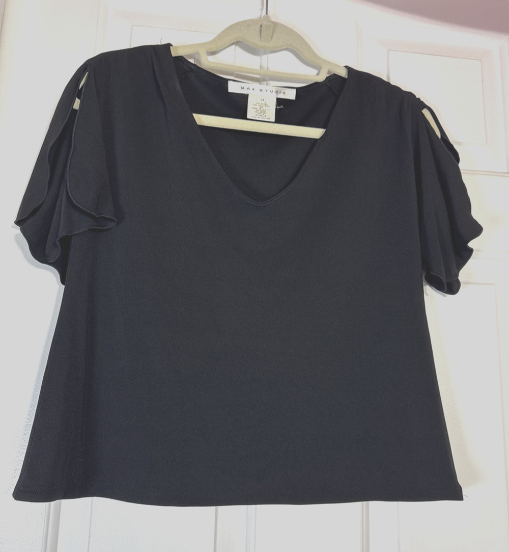 Max Studio Black VNeck S/S Top Tiered Flutter Sleeve Flowy Twee Feminine Boho XS